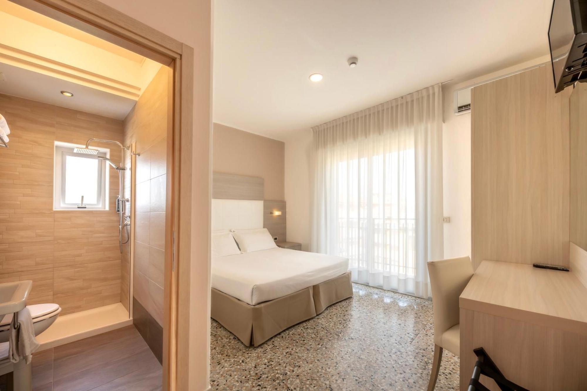 Hotel Atenea Golden Star カオルレ エクステリア 写真